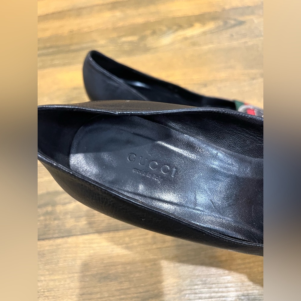 Gucci Black Heels with‎ Silver Interlocking Logo and Green-Red Stripe Sz. 8.5 - Picture 3 of 7